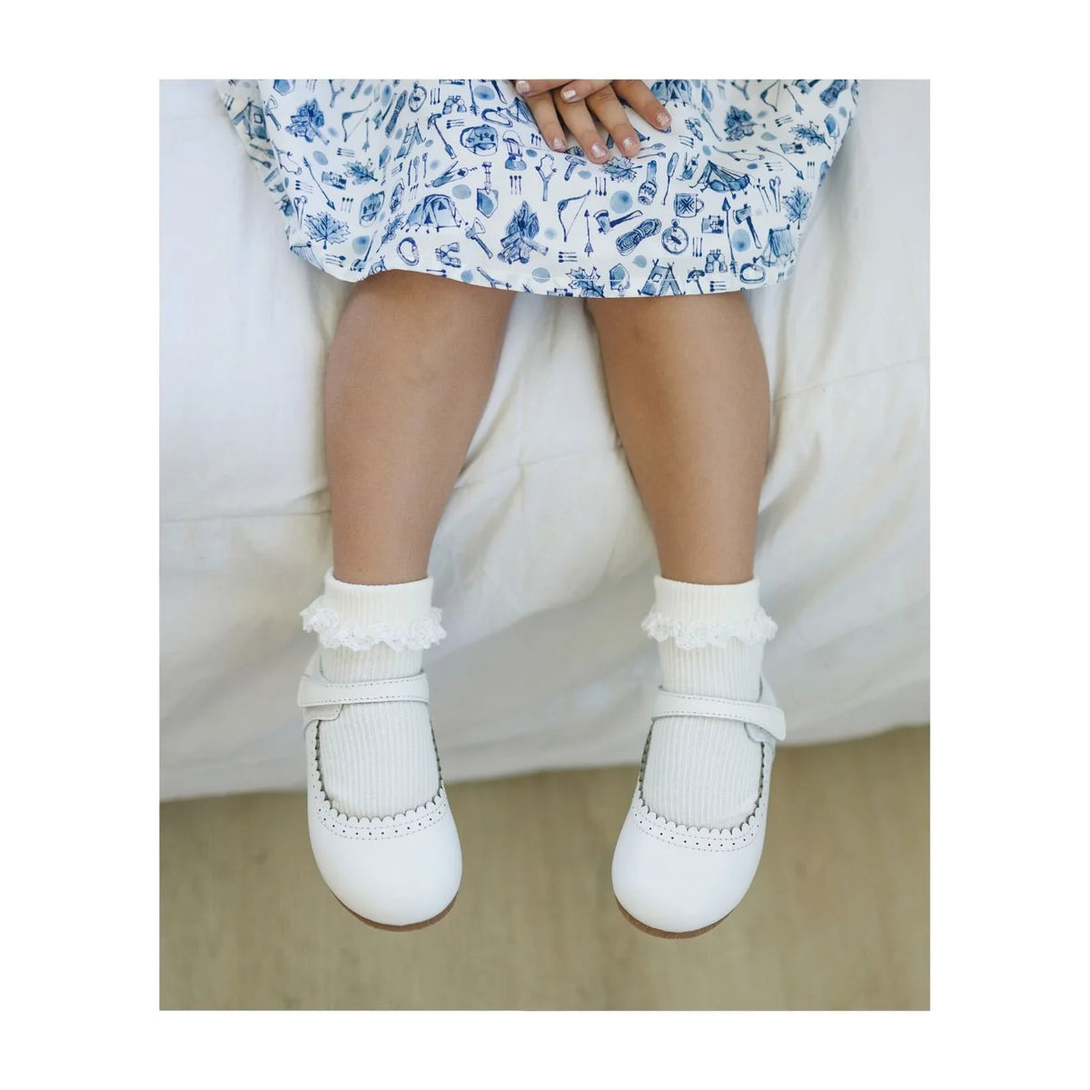 L'Amour Lucille Scalloped Flat-White