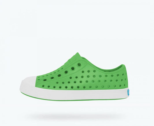 native-jefferson-child-grasshopper-green-shell-white